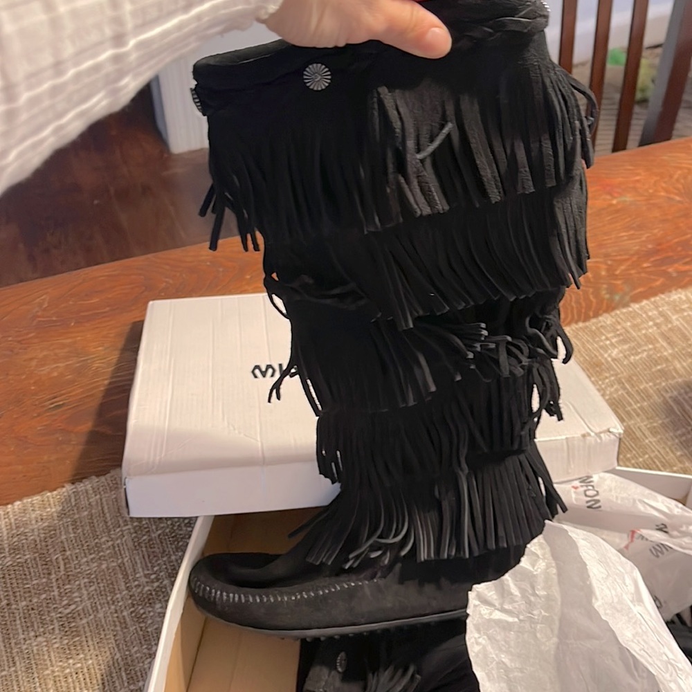 Brand new in box- Minnetonka 3 Layer Fringe Boots